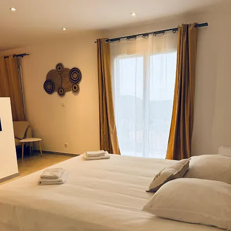 Bella Πανσιόν